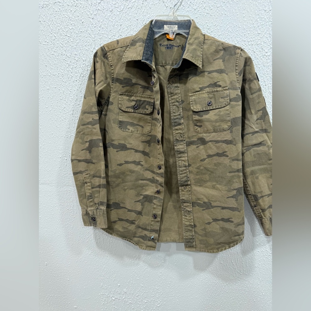 Boys Size 14 Tailor Vintage Camouflage  Button Down Shirt Outdoors